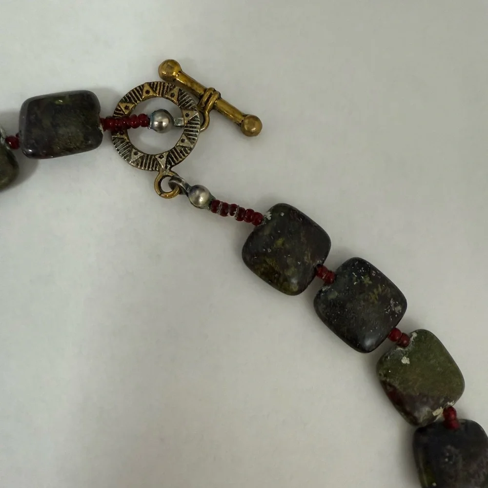 NATURAL JASPER STONES GRAINED SHAPES 10
